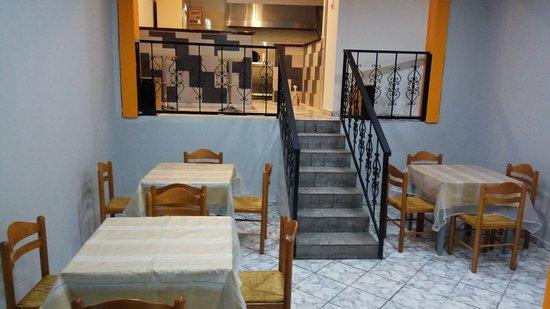 Chri-Bri Bar Restaurant