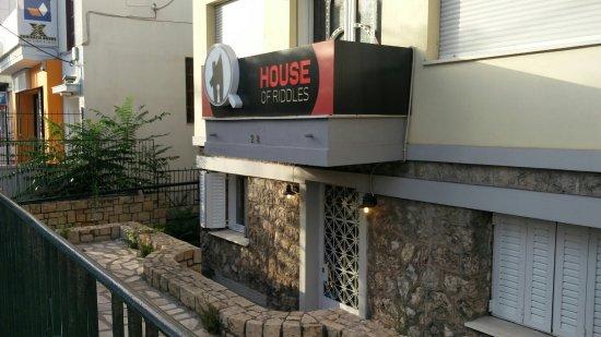 House Of Riddles, Athene